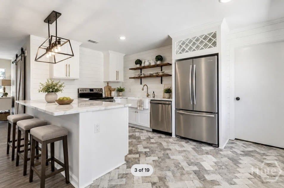 Savannah House: 1609 walthour rd