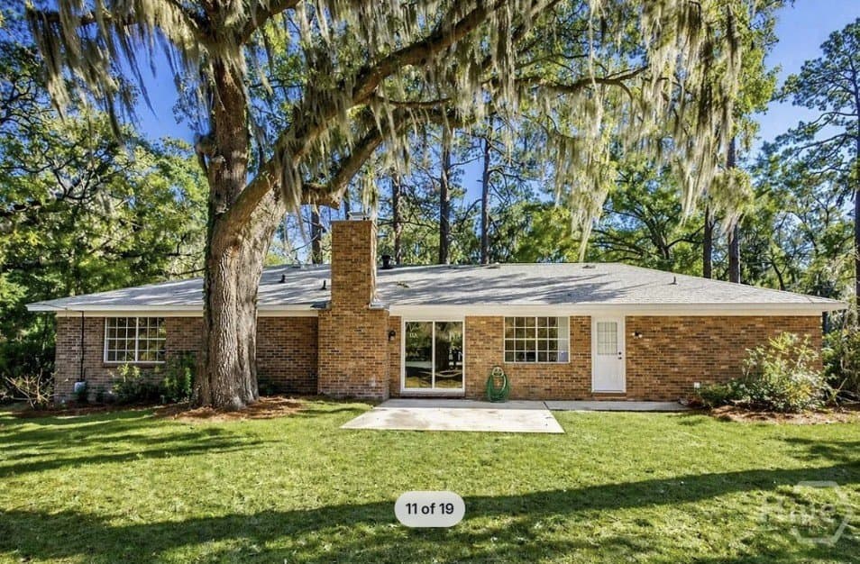 Savannah House: 1609 walthour rd
