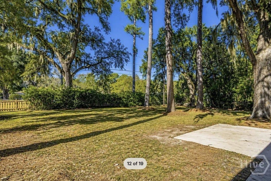 Savannah House: 1609 walthour rd