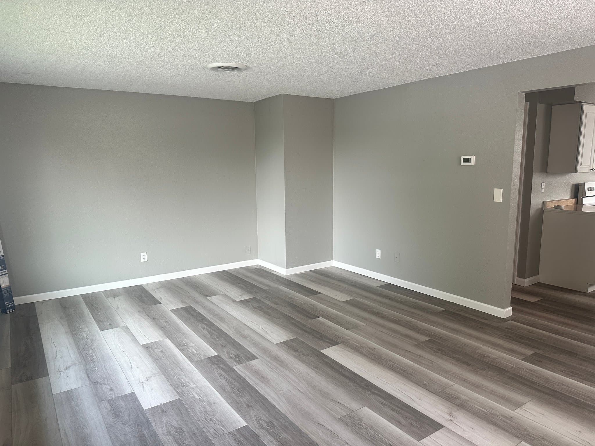 Kennewick Apartment: 1707 W 6th Ave