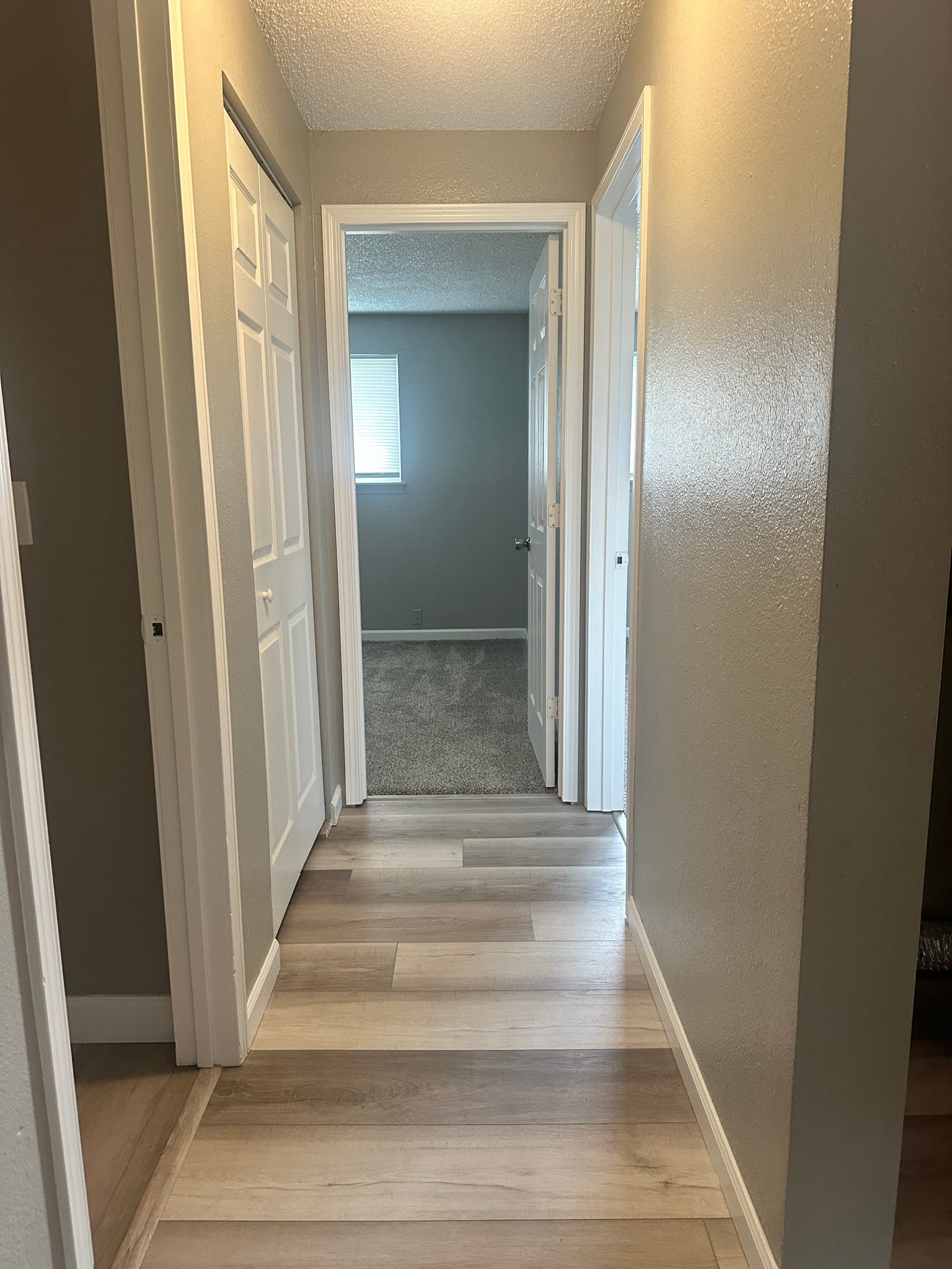 Kennewick Apartment: 1707 W 6th Ave