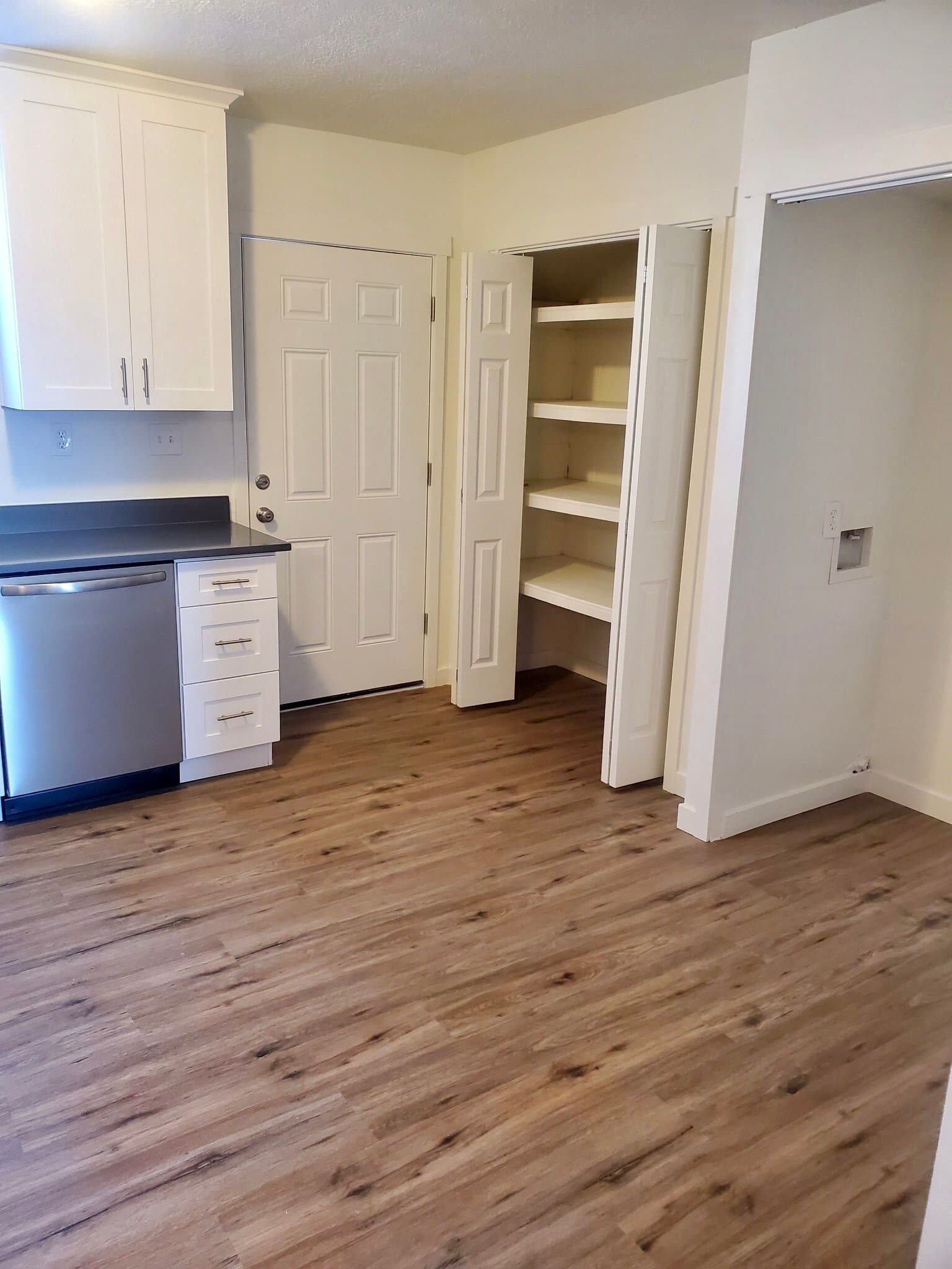 Kaysville Townhome: 645 N 400 W