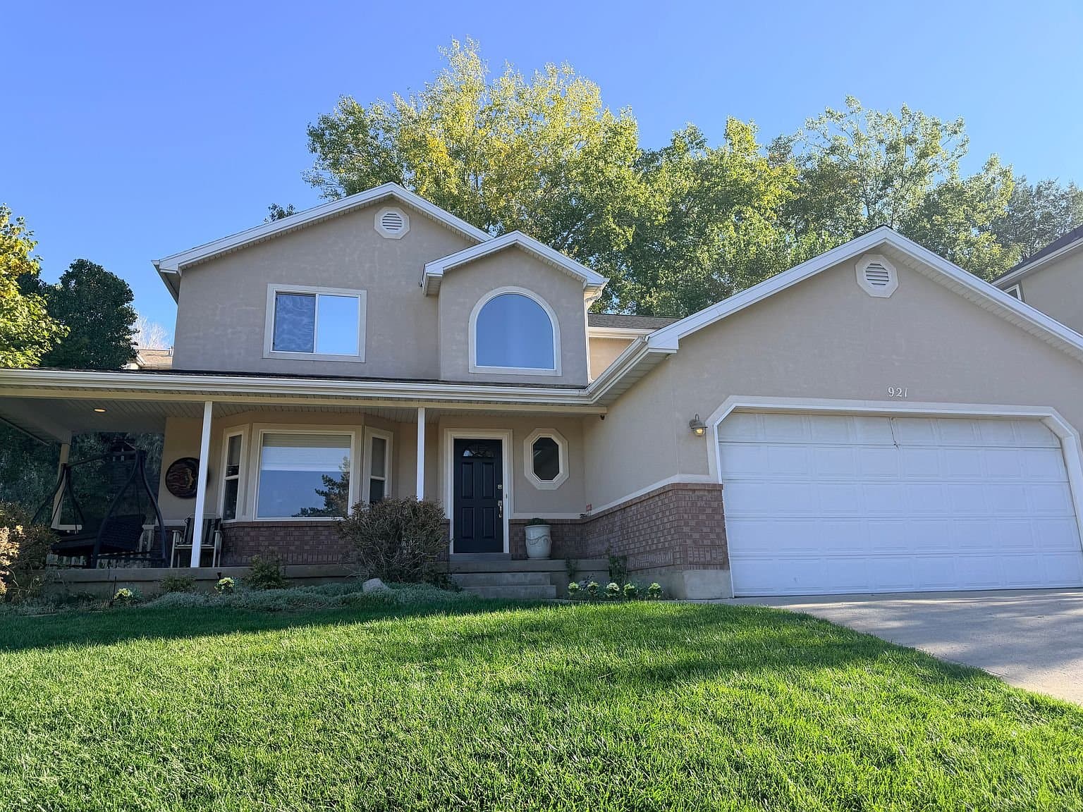 North Salt Lake House: 921 E Eaglewood Dr