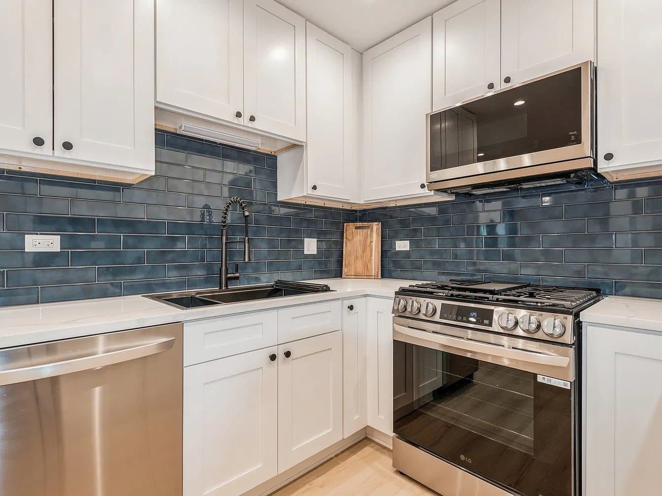 Chicago Condo: 1535 W Estes