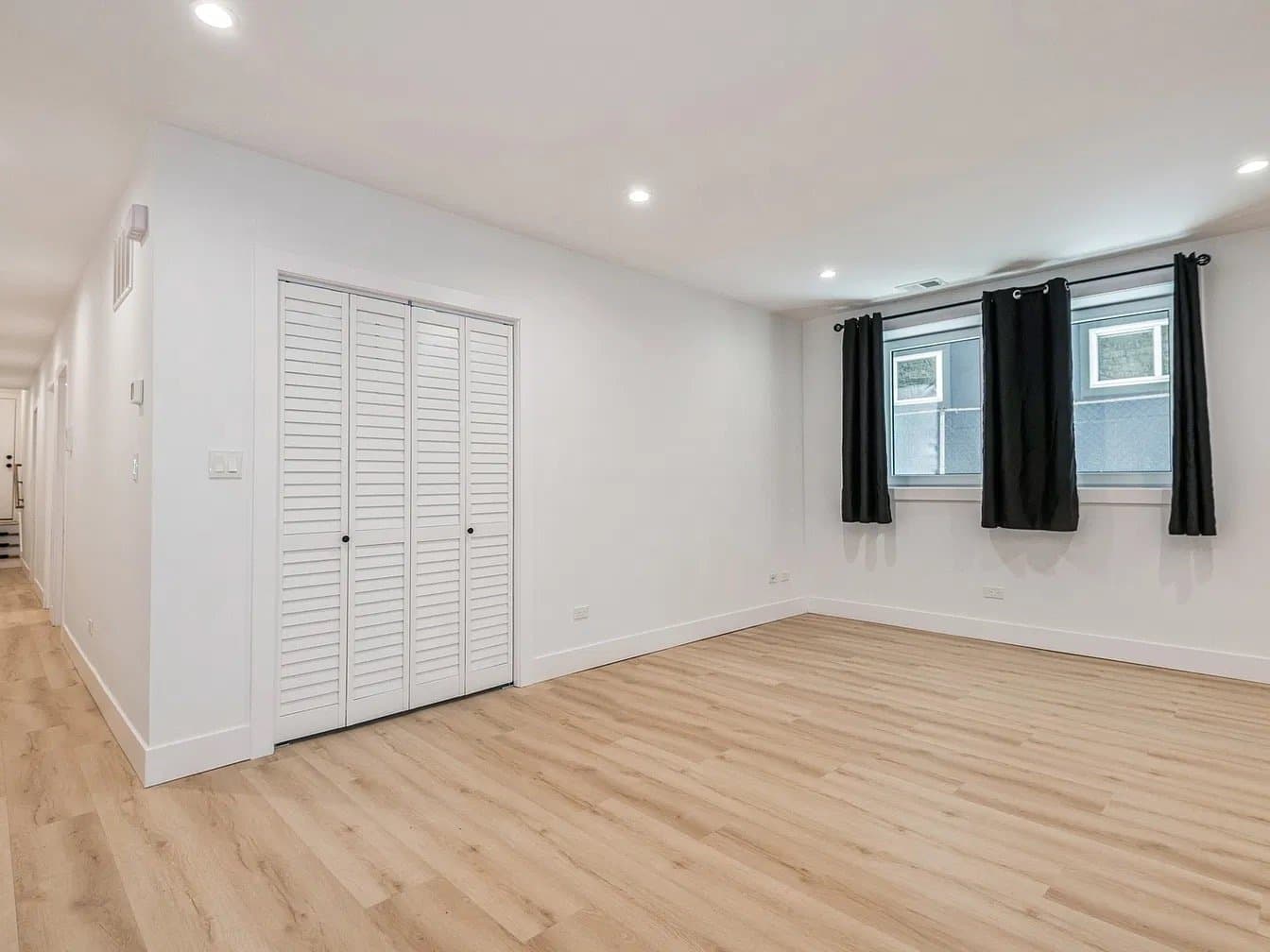 Chicago Condo: 1535 W Estes
