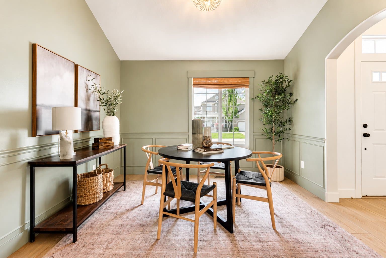 Lindon House: 341 W 600 N
