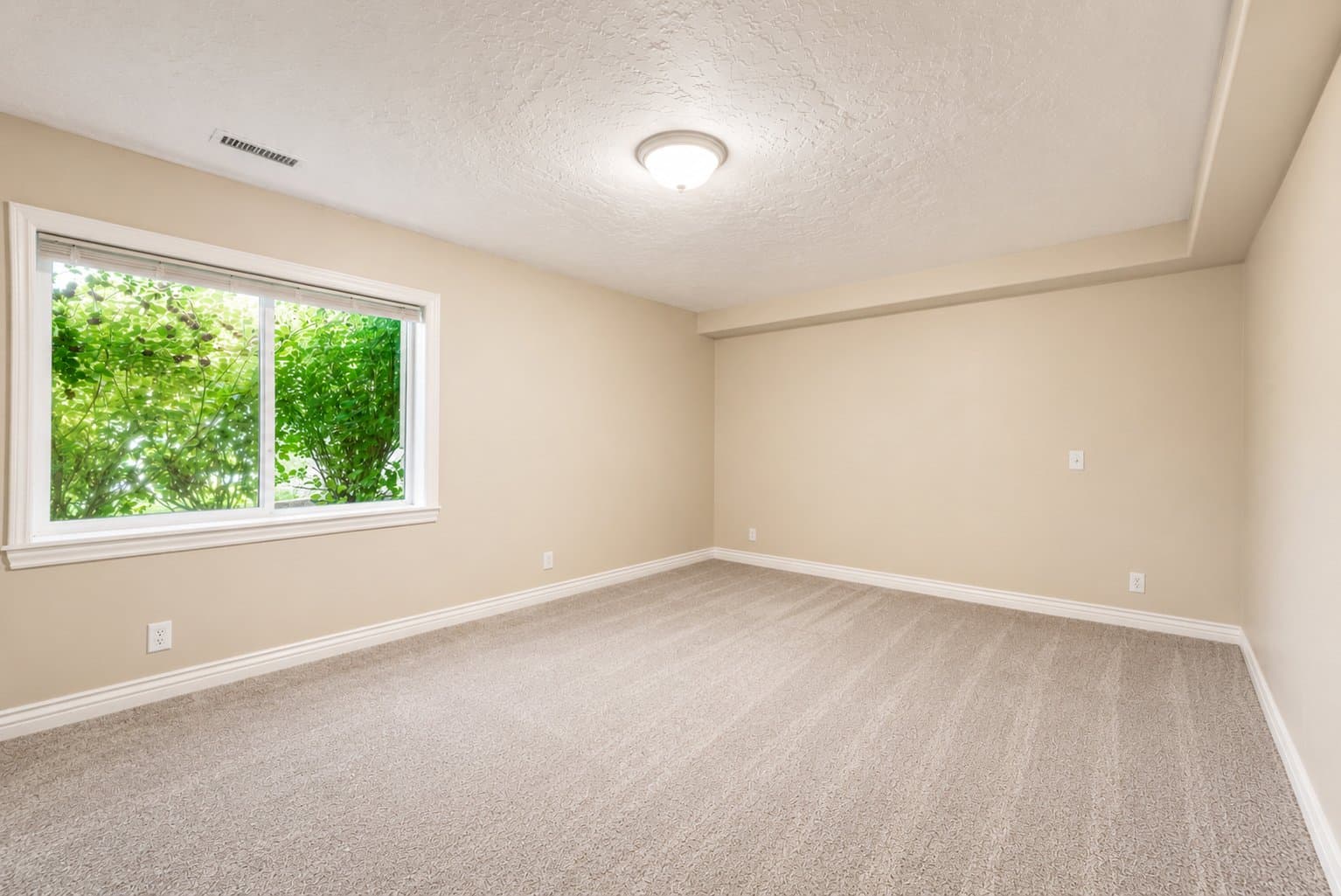 Lindon House: 341 W 600 N