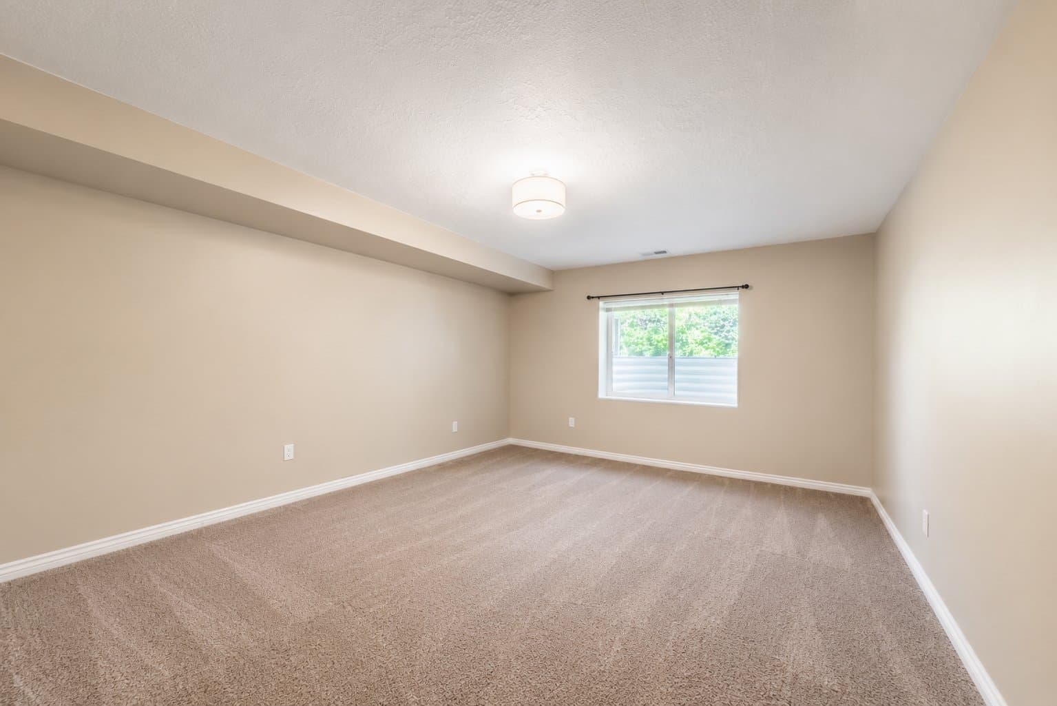 Lindon House: 341 W 600 N