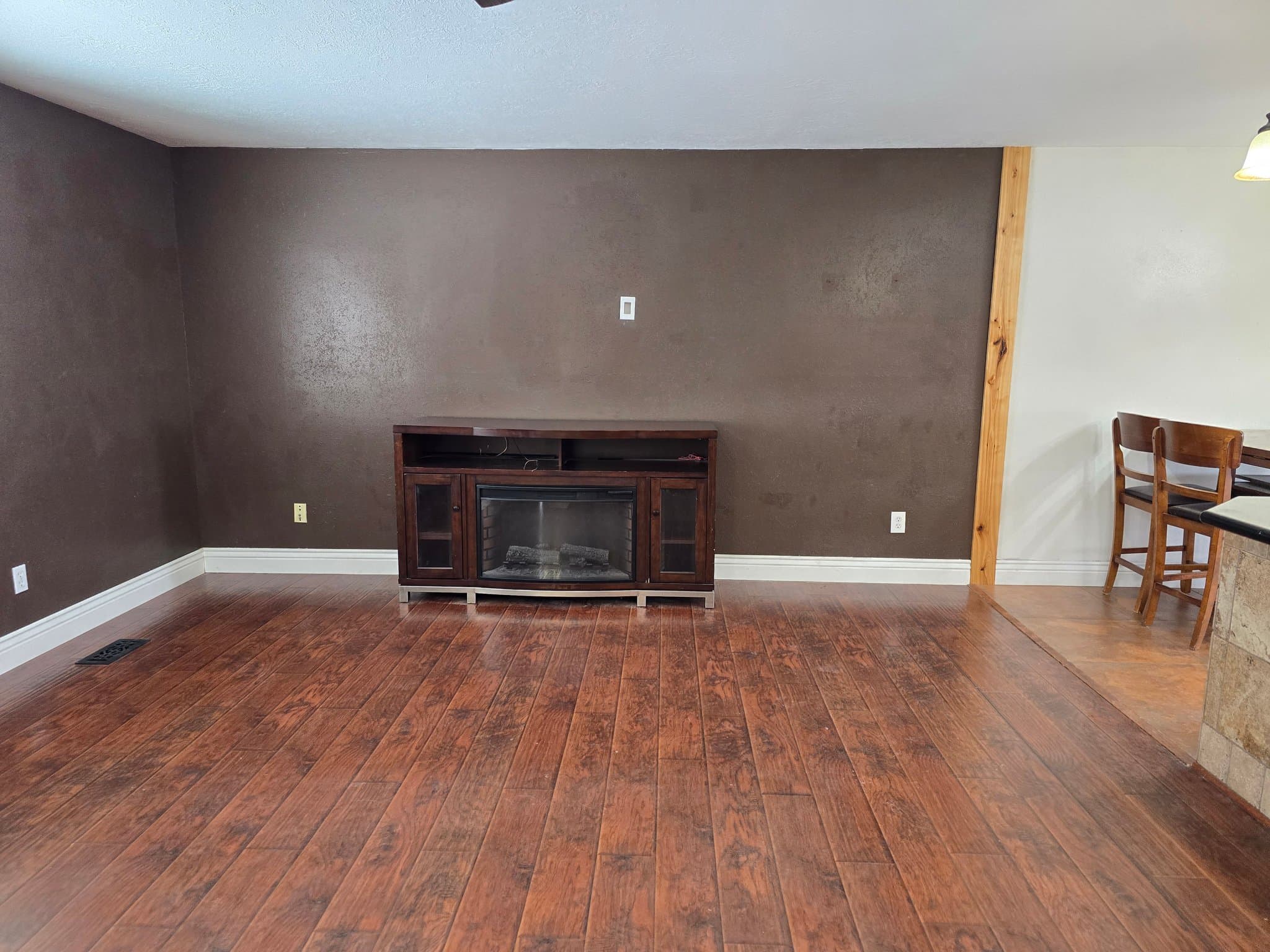 Ogden House: 2121 N 650 W