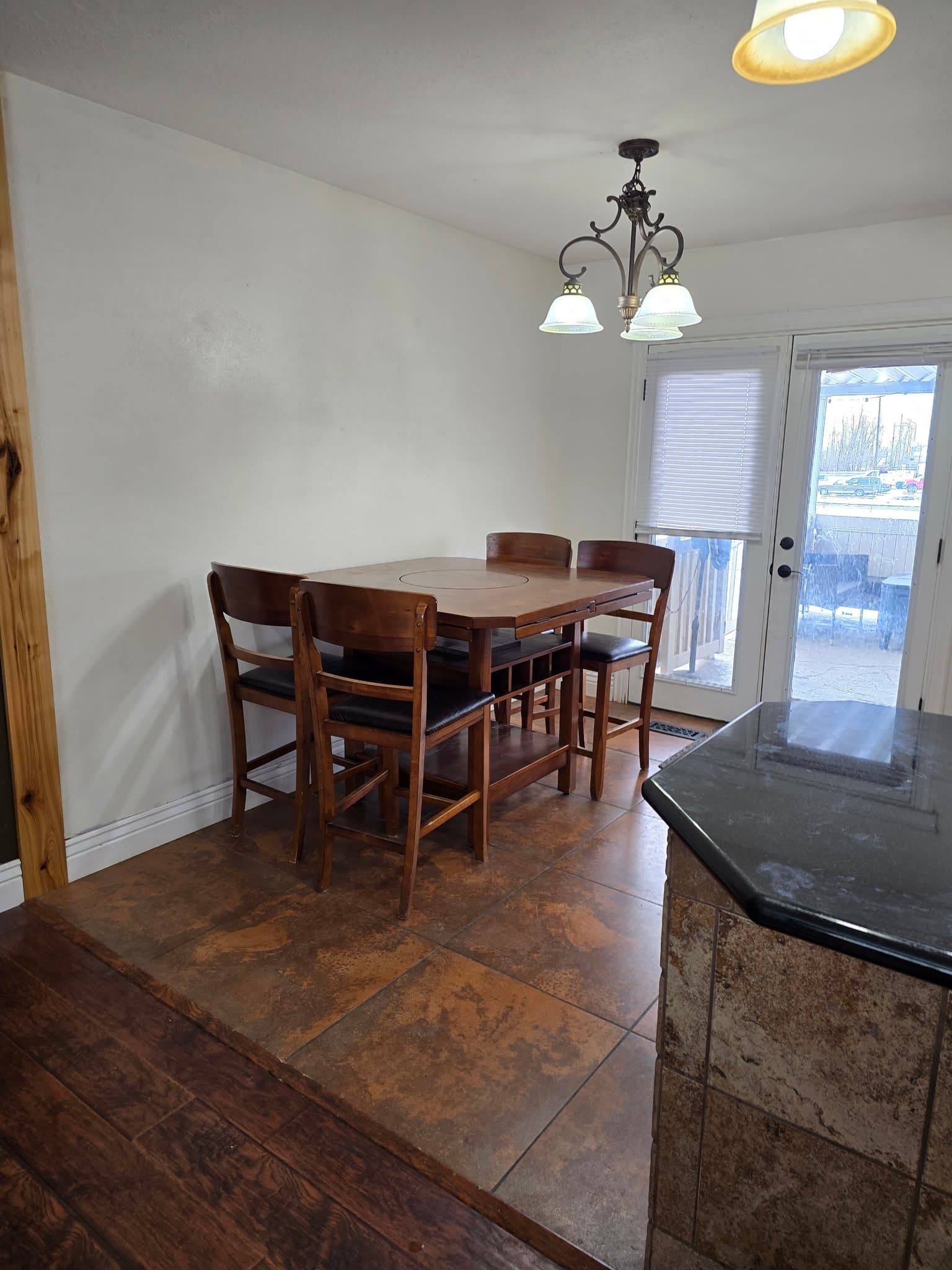 Ogden House: 2121 N 650 W