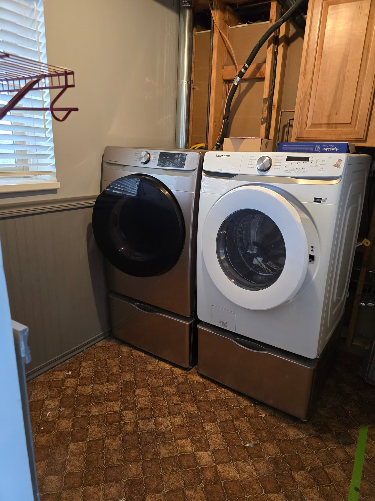 Ogden House: 2121 N 650 W