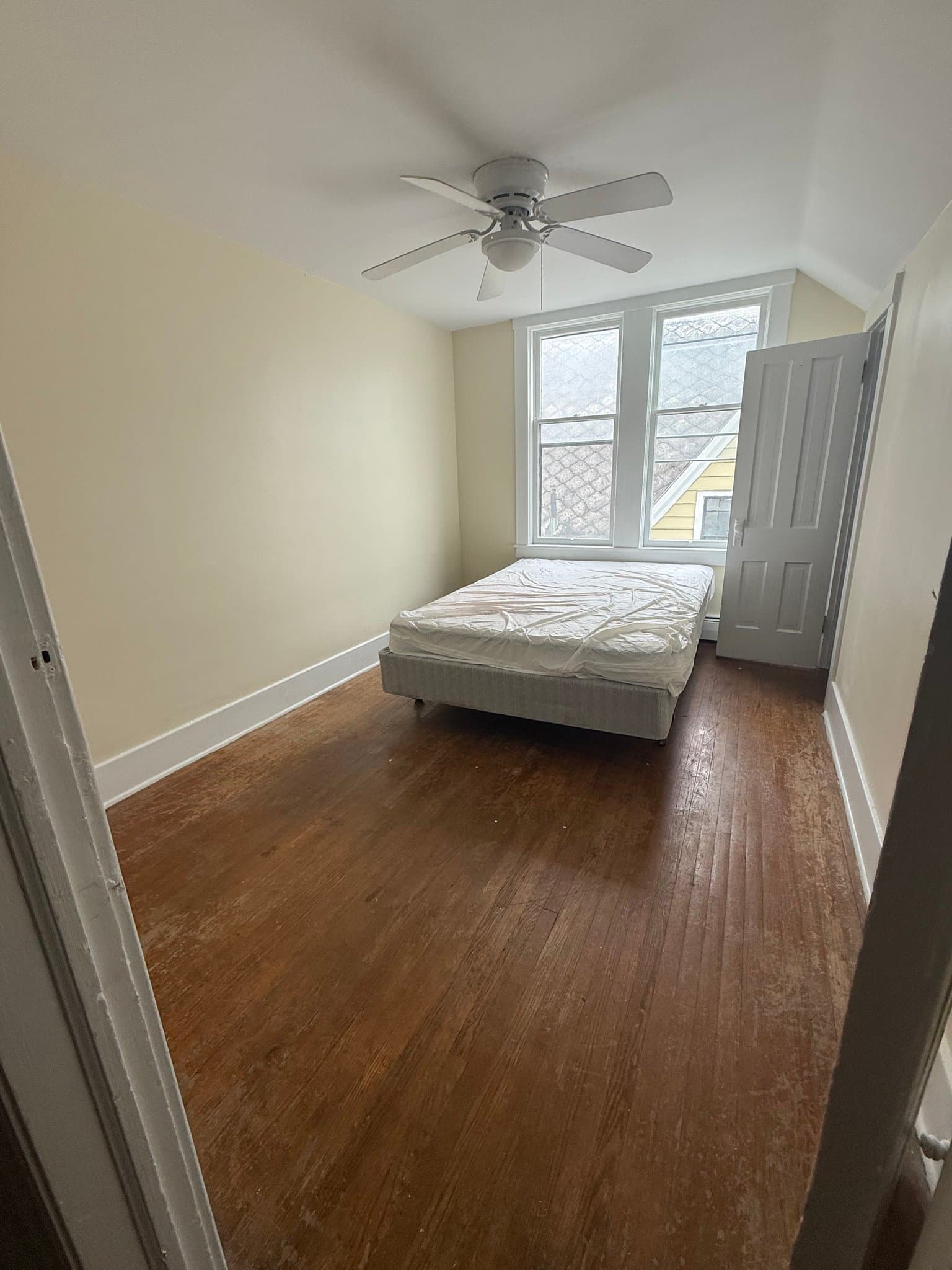 Olean Apartment: 312 Laurens Street