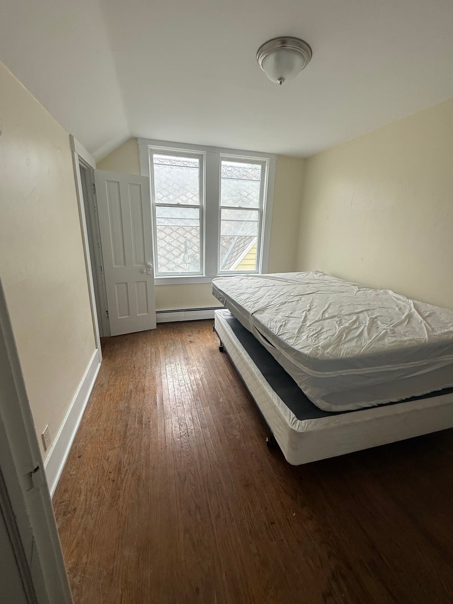 Olean Apartment: 312 Laurens Street