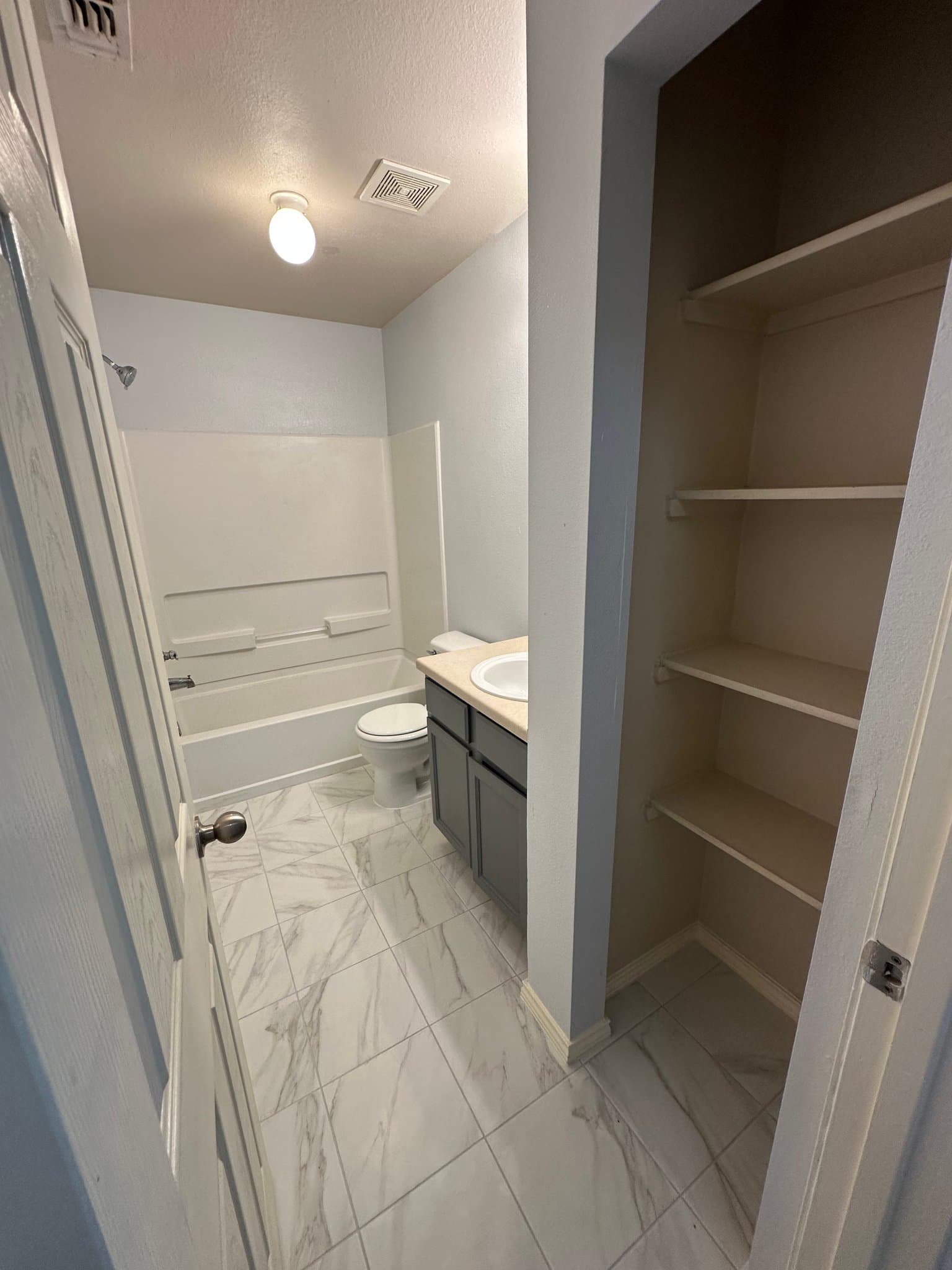 Universal City Townhome: 10611 Mathom Landing