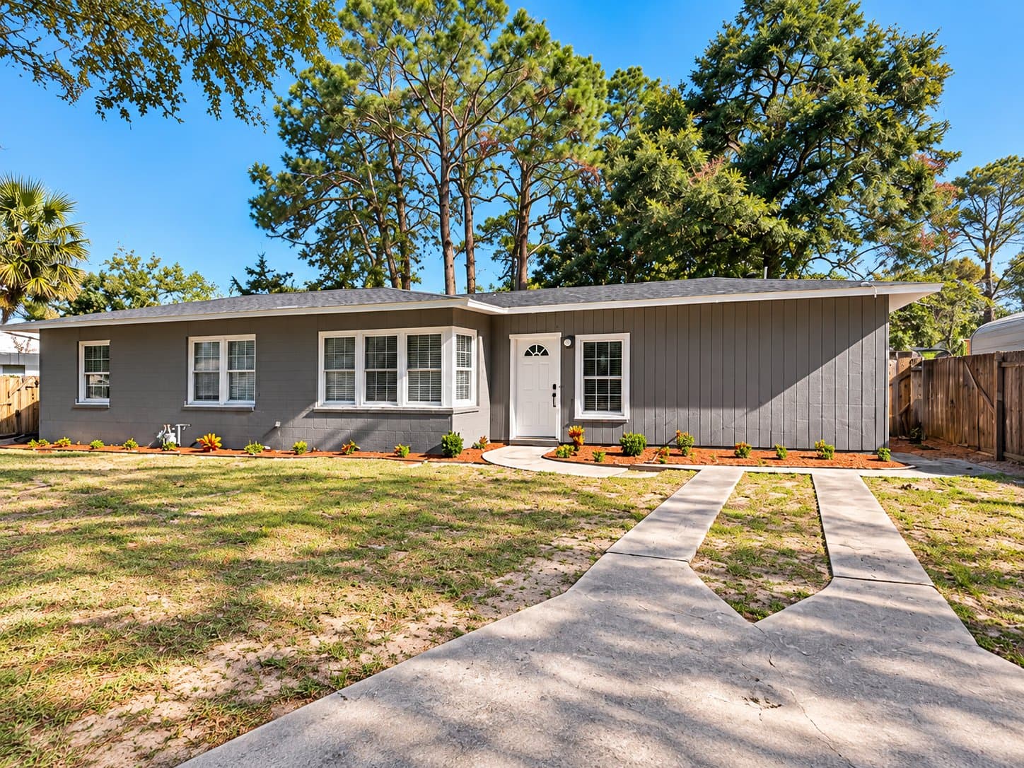 Fort Walton Beach House: 227 Staff Dr NE