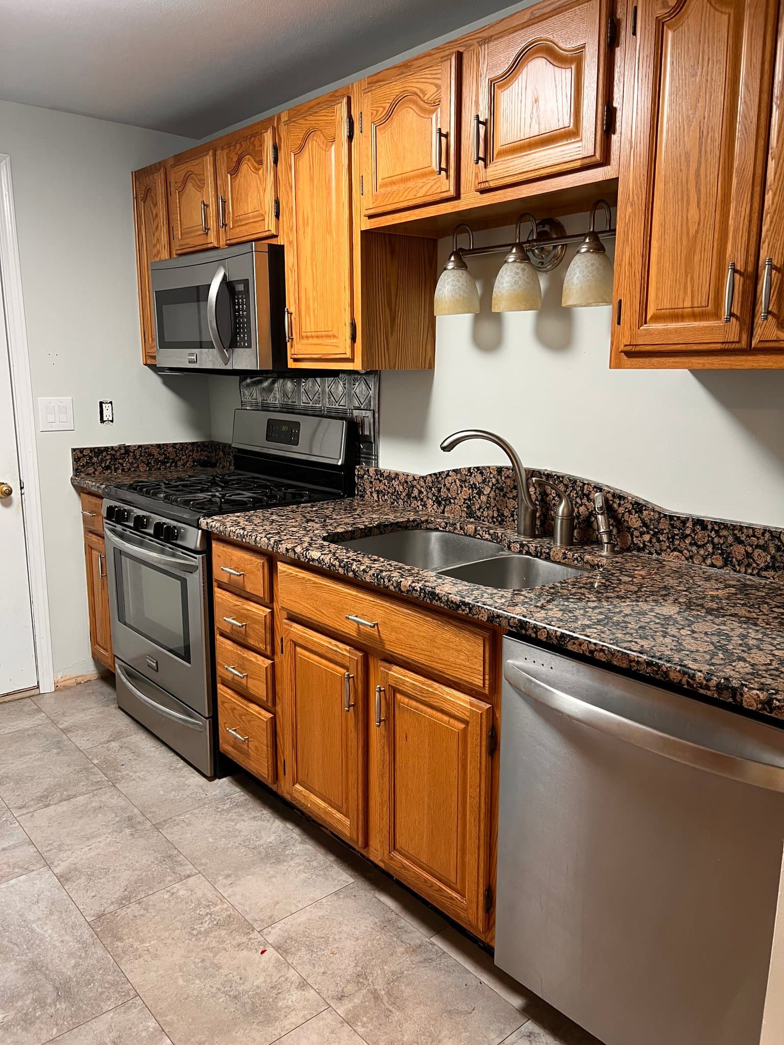 Liverpool Townhome: 8242 Beehive Cir