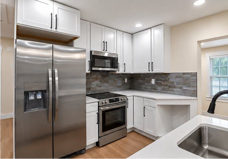 Fort Walton Beach House: 227 Staff Dr NE
