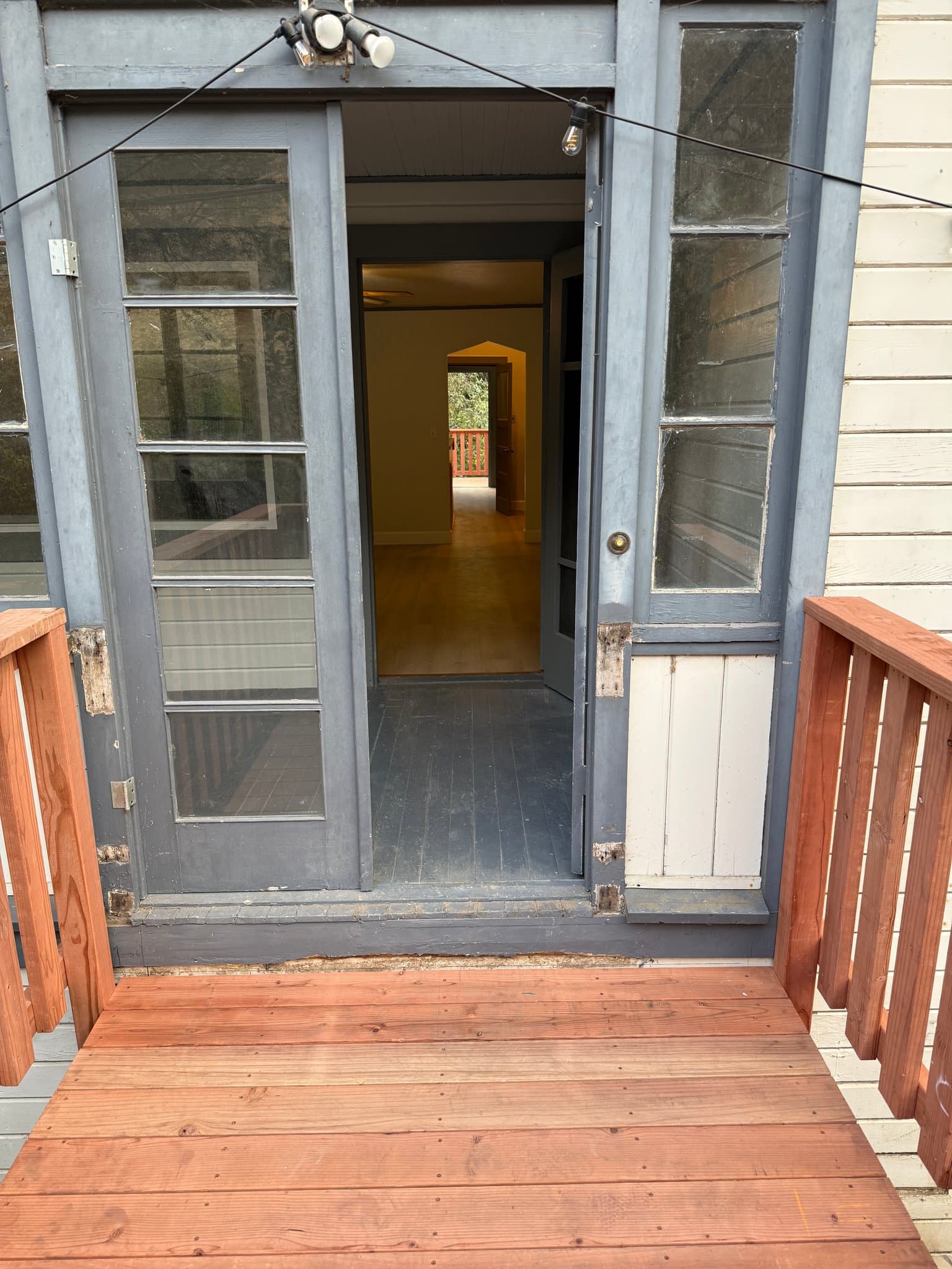 Martinez House: 5455 Alhambra Valley Rd