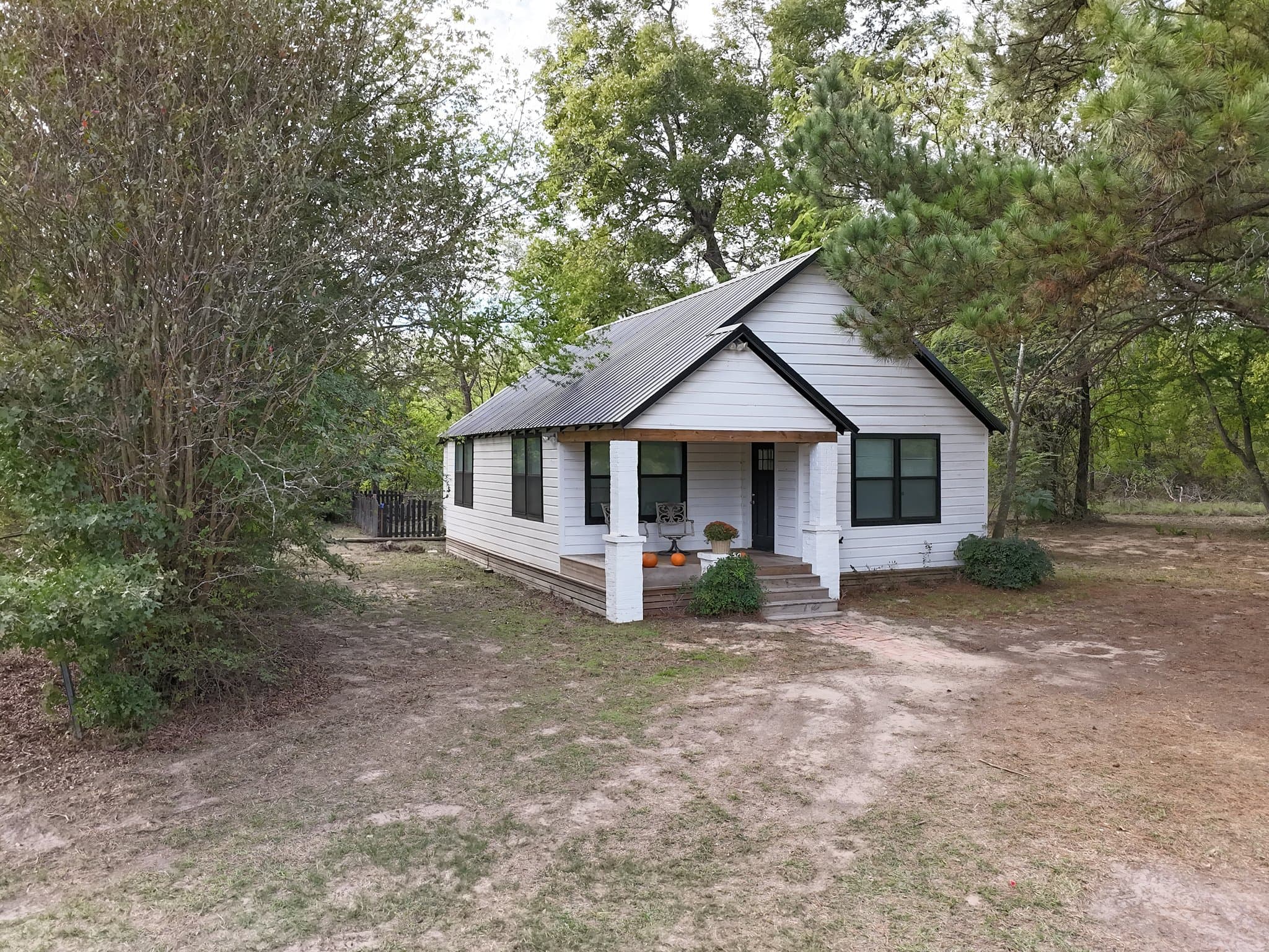 Quitman House: 1306 South HWY 37