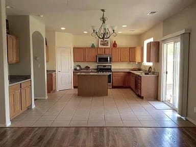 Albuquerque House: 7420 Willow Springs Rd NE