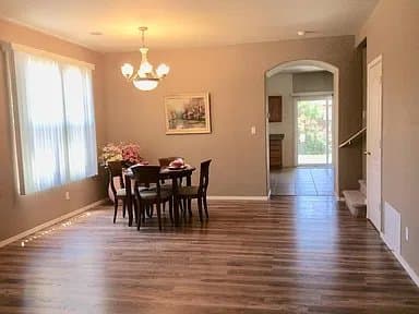 Albuquerque House: 7420 Willow Springs Rd NE