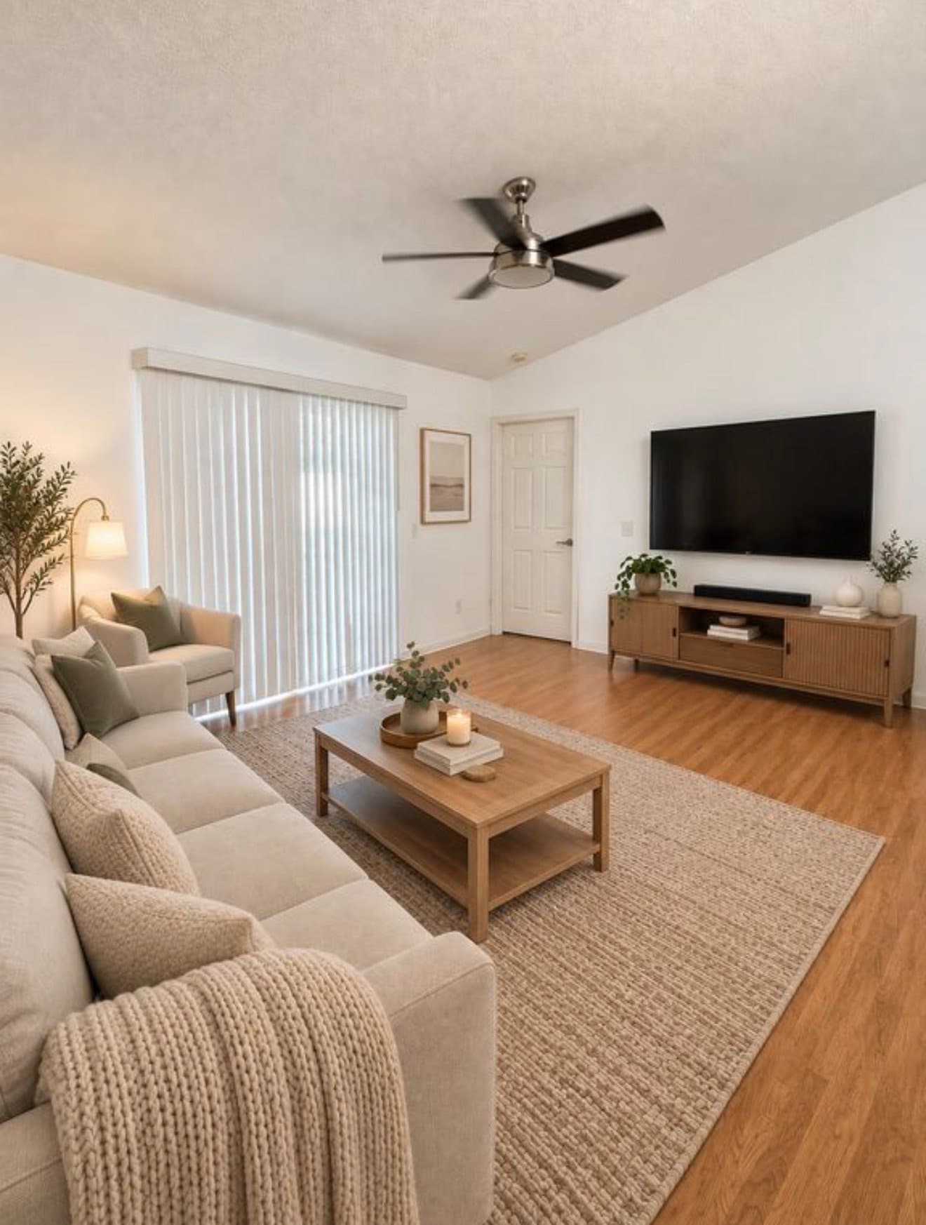 Orlando House: 1125 Hackberry Dr