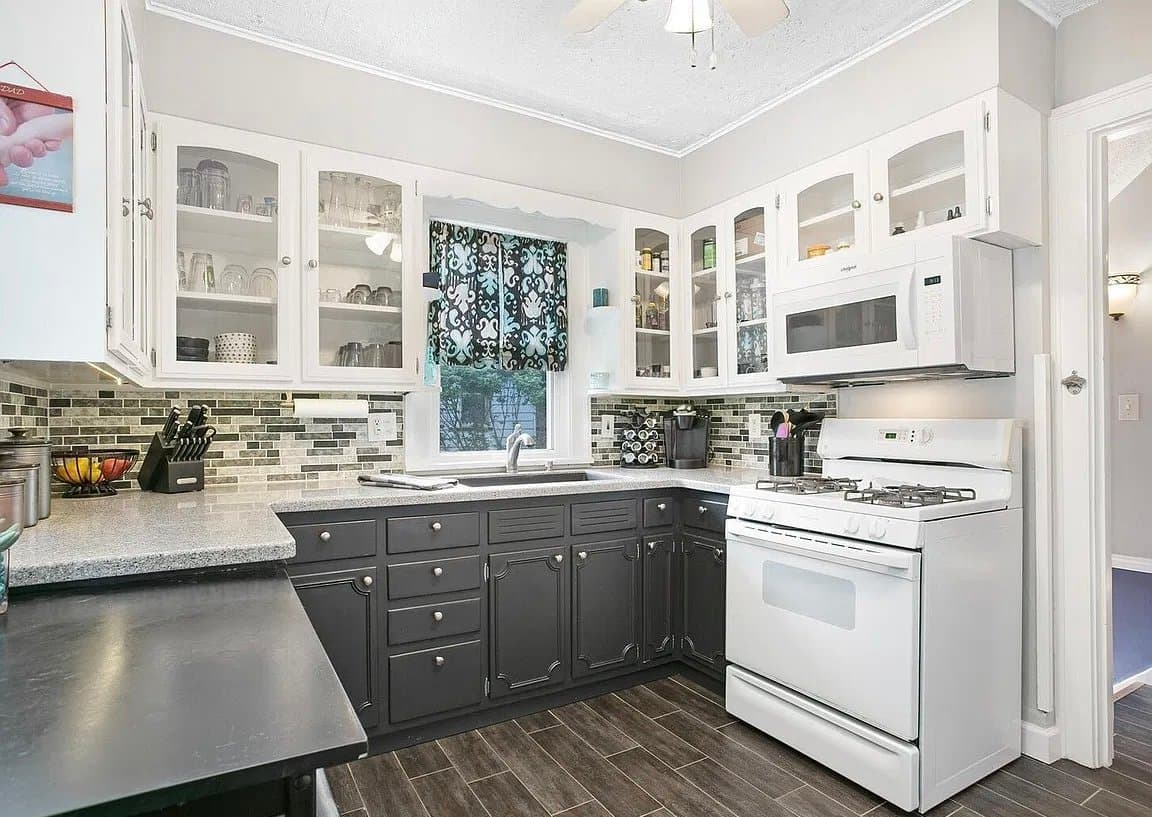 Davenport House: 712 E Central Park Ave