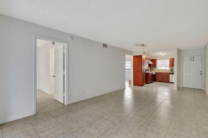 Boca Raton Condo: 321 Norwood Terrace N123