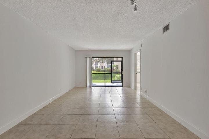 Boca Raton Condo: 321 Norwood Terrace N123