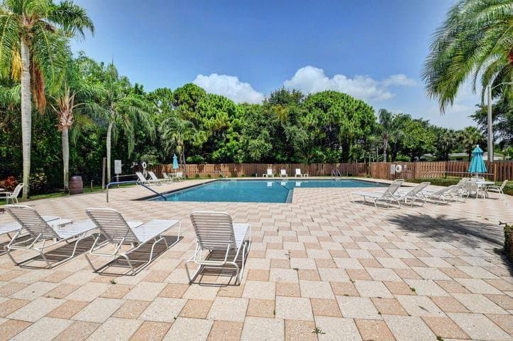Boca Raton Condo: 321 Norwood Terrace N123