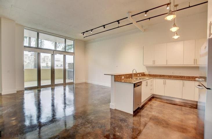Delray Beach Condo: 180 NE 4th Ave Apt 207