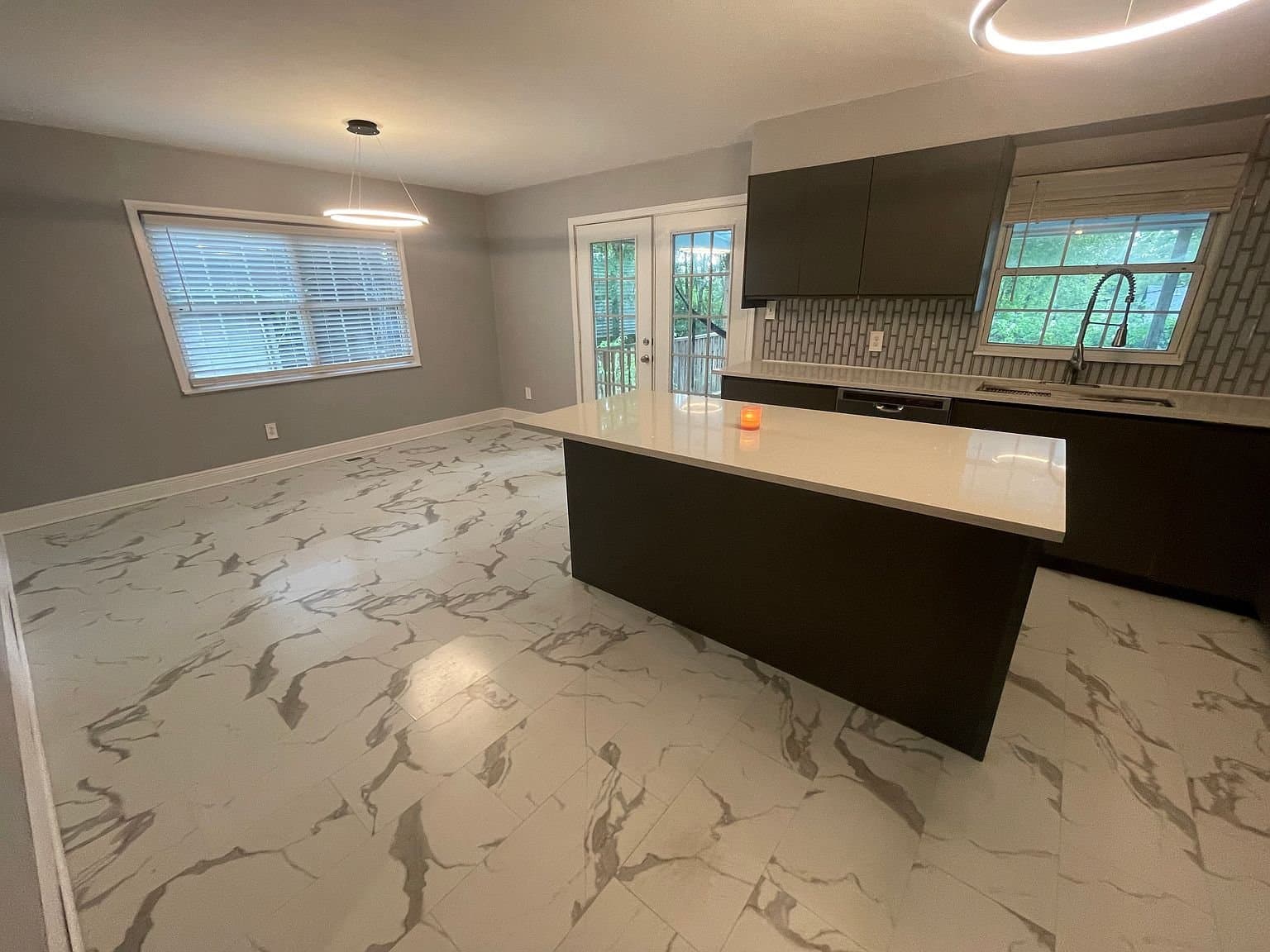 Tallahassee House: 1108 Cuerno St