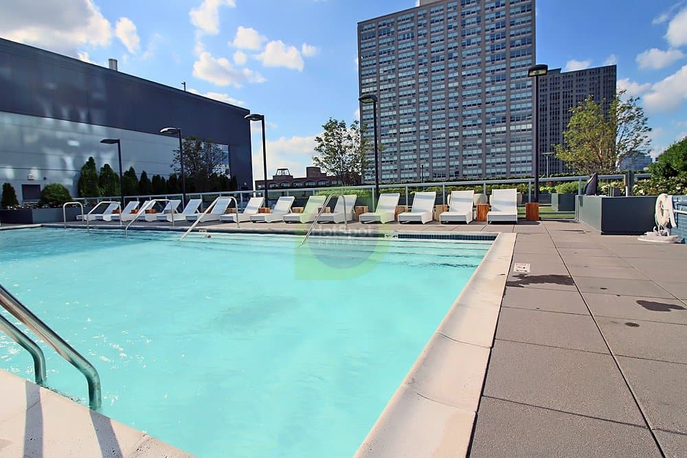 Chicago Condo: 121 East Cermak Road