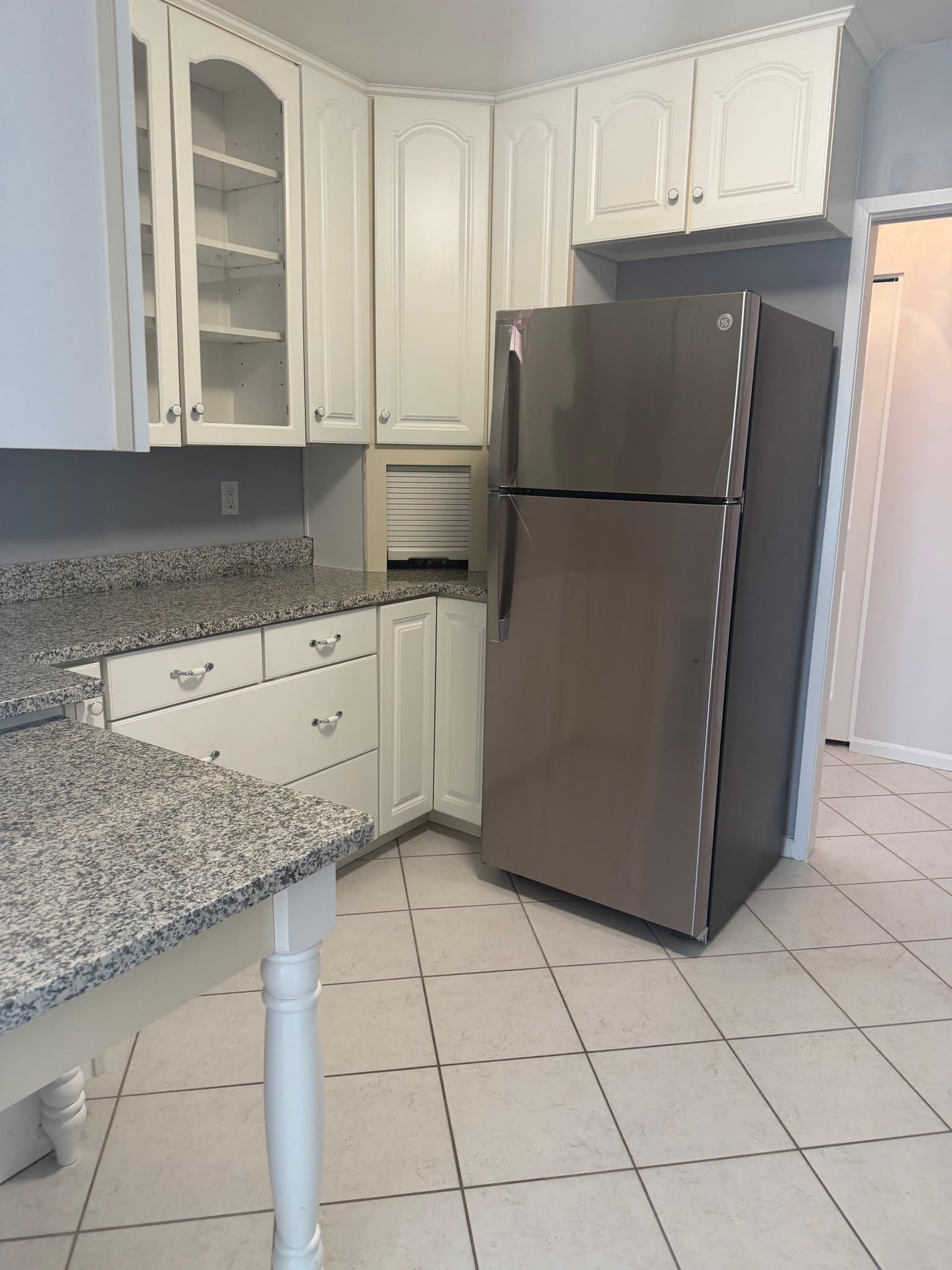 Fairfax Condo: 9730 Kingsbridge Dr