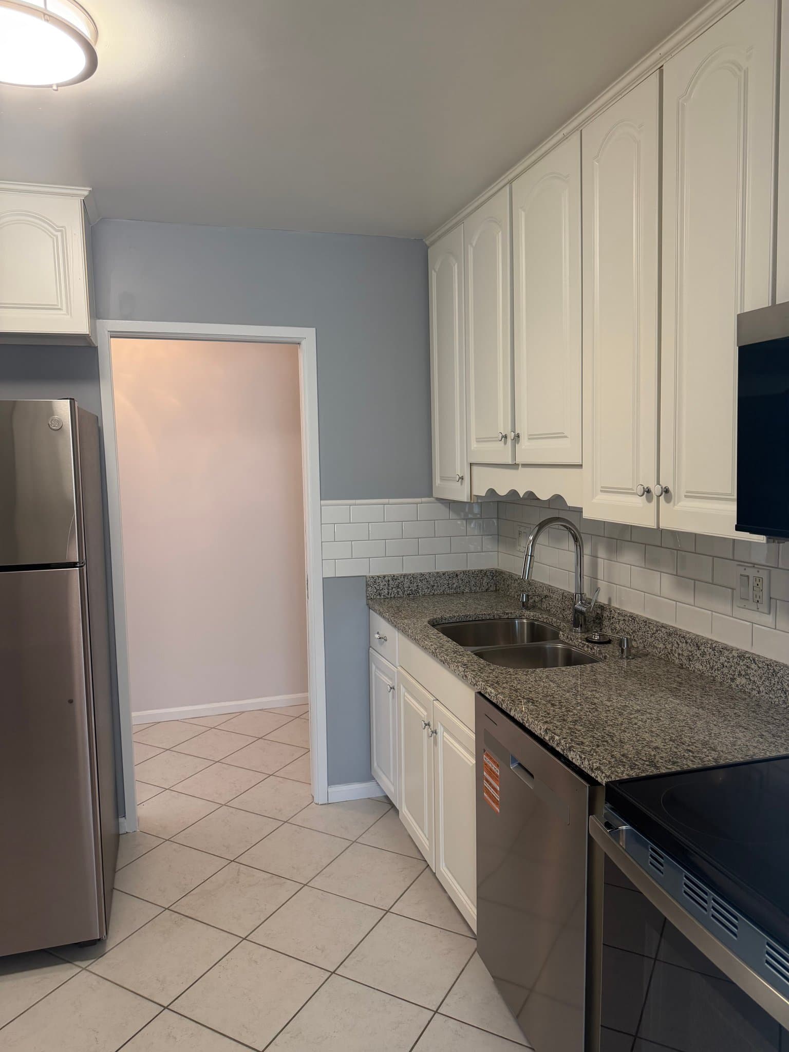 Fairfax Condo: 9730 Kingsbridge Dr