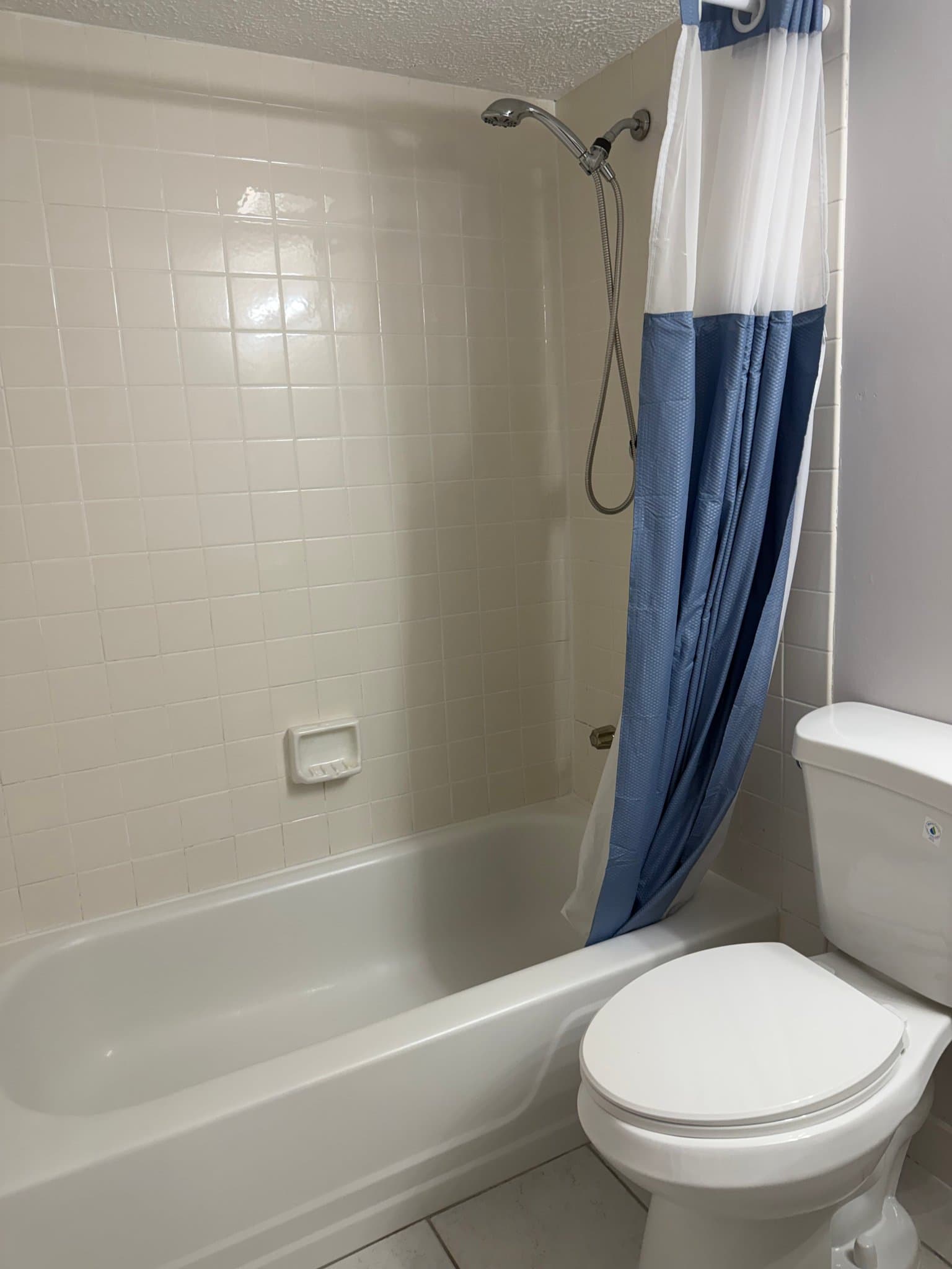 Fairfax Condo: 9730 Kingsbridge Dr