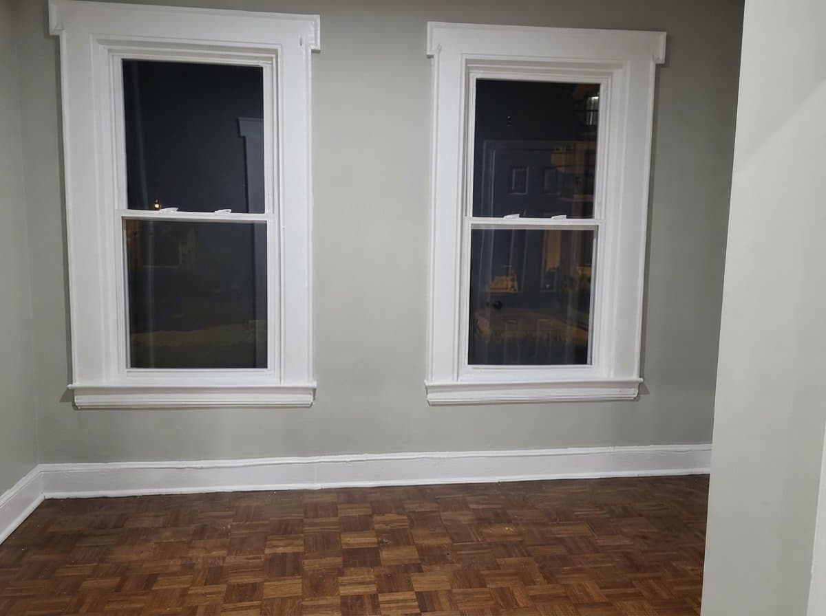 Newark Apartment: 183 Scheerer Ave