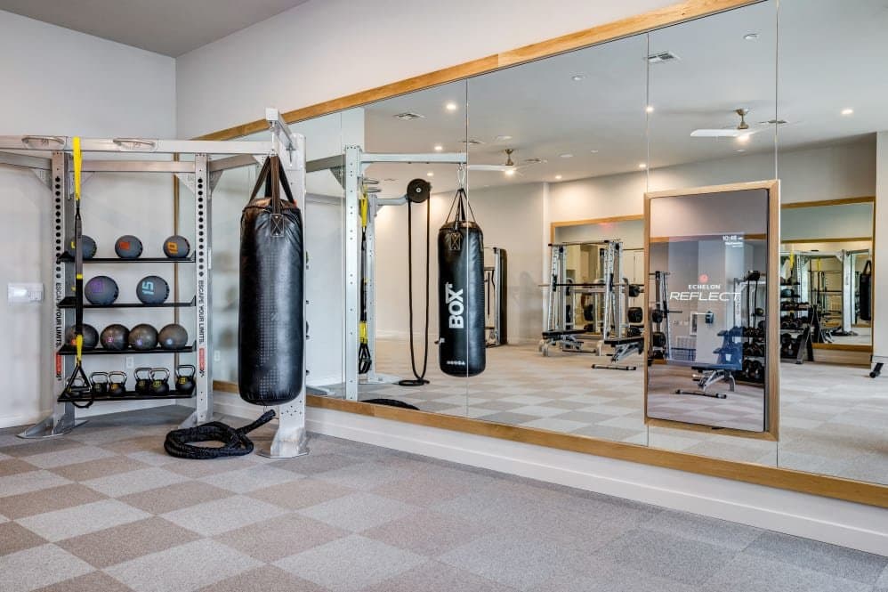 Austin Apartment: 4411 S congress ave