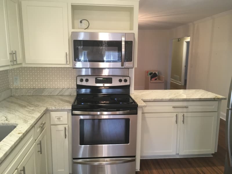 West Columbia House: 304 Northview Road