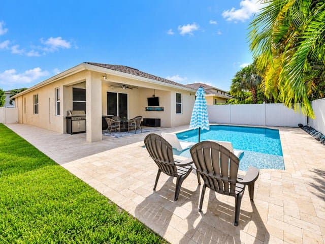 Lake Worth House: 4065 Tomoka Dr