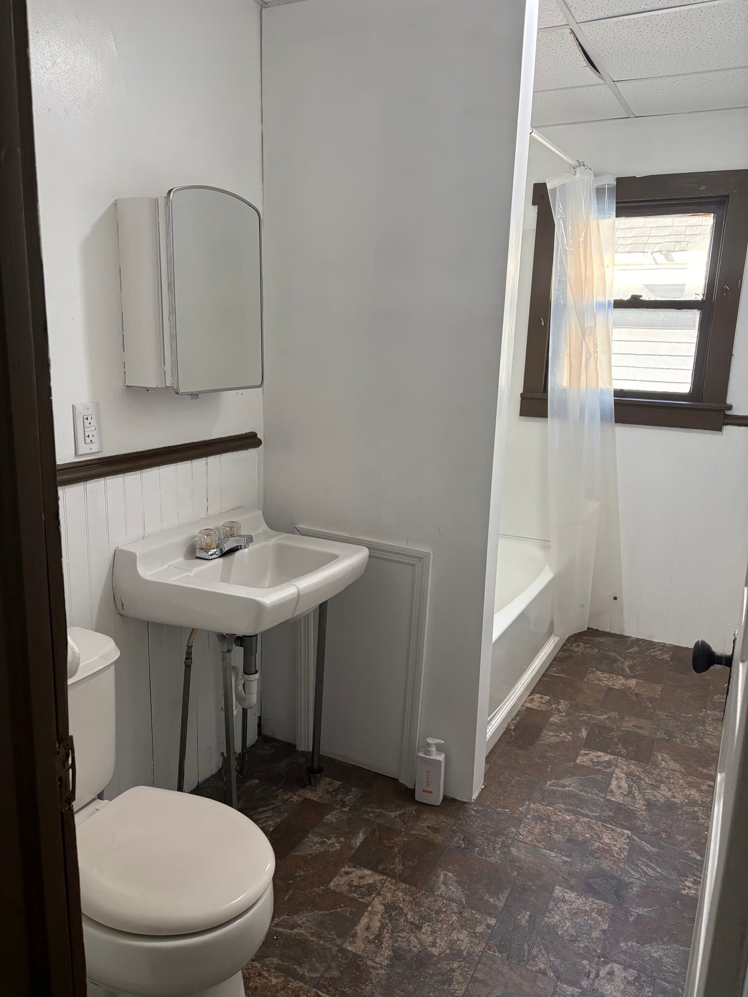 Sunbury Townhome: 1259 Highland Ave
