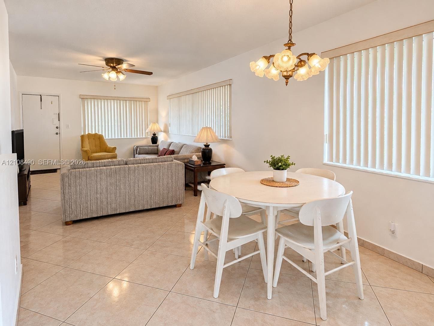 HOLLYWOOD Condo: 2317 Garfield St