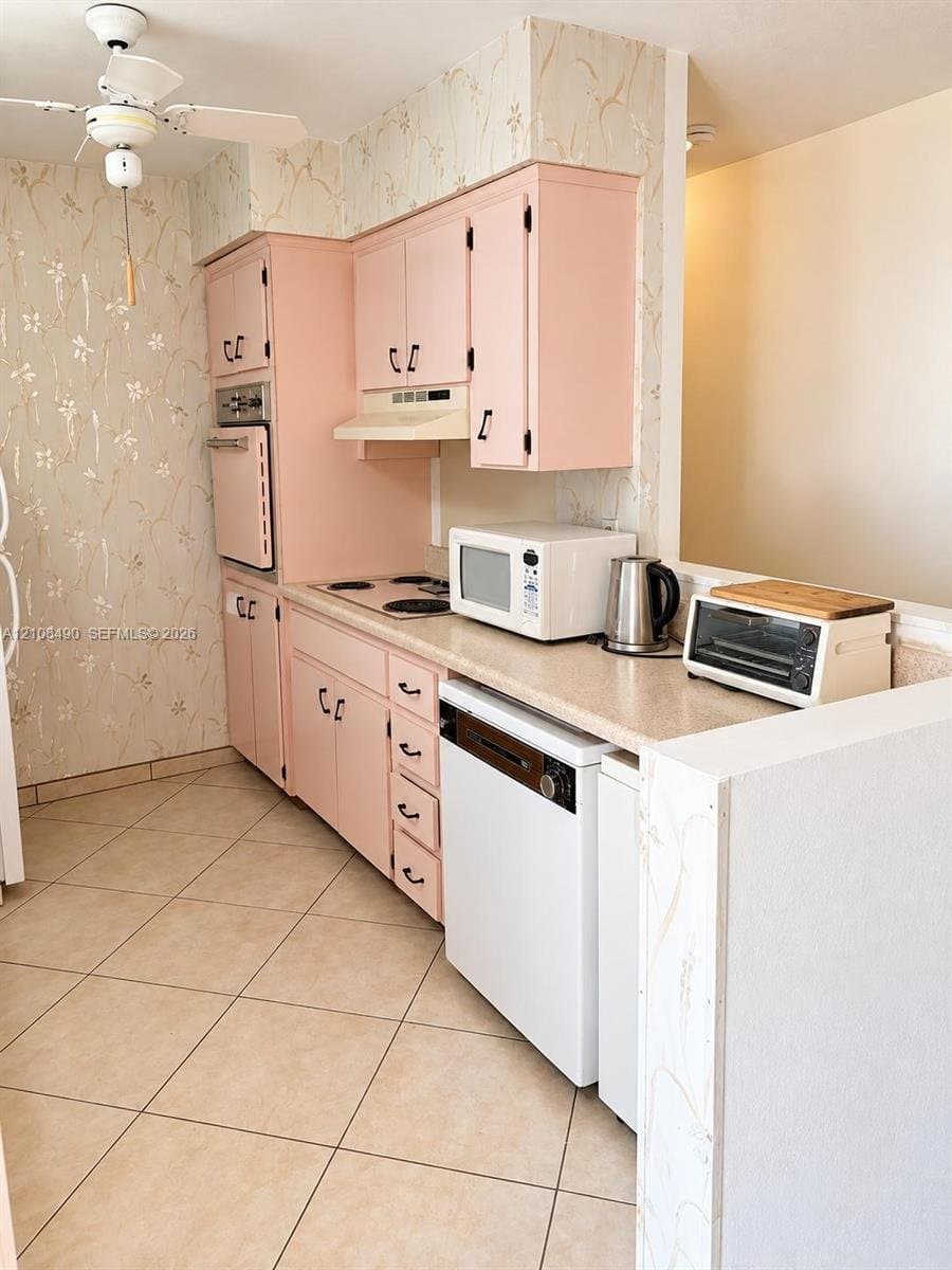 HOLLYWOOD Condo: 2317 Garfield St
