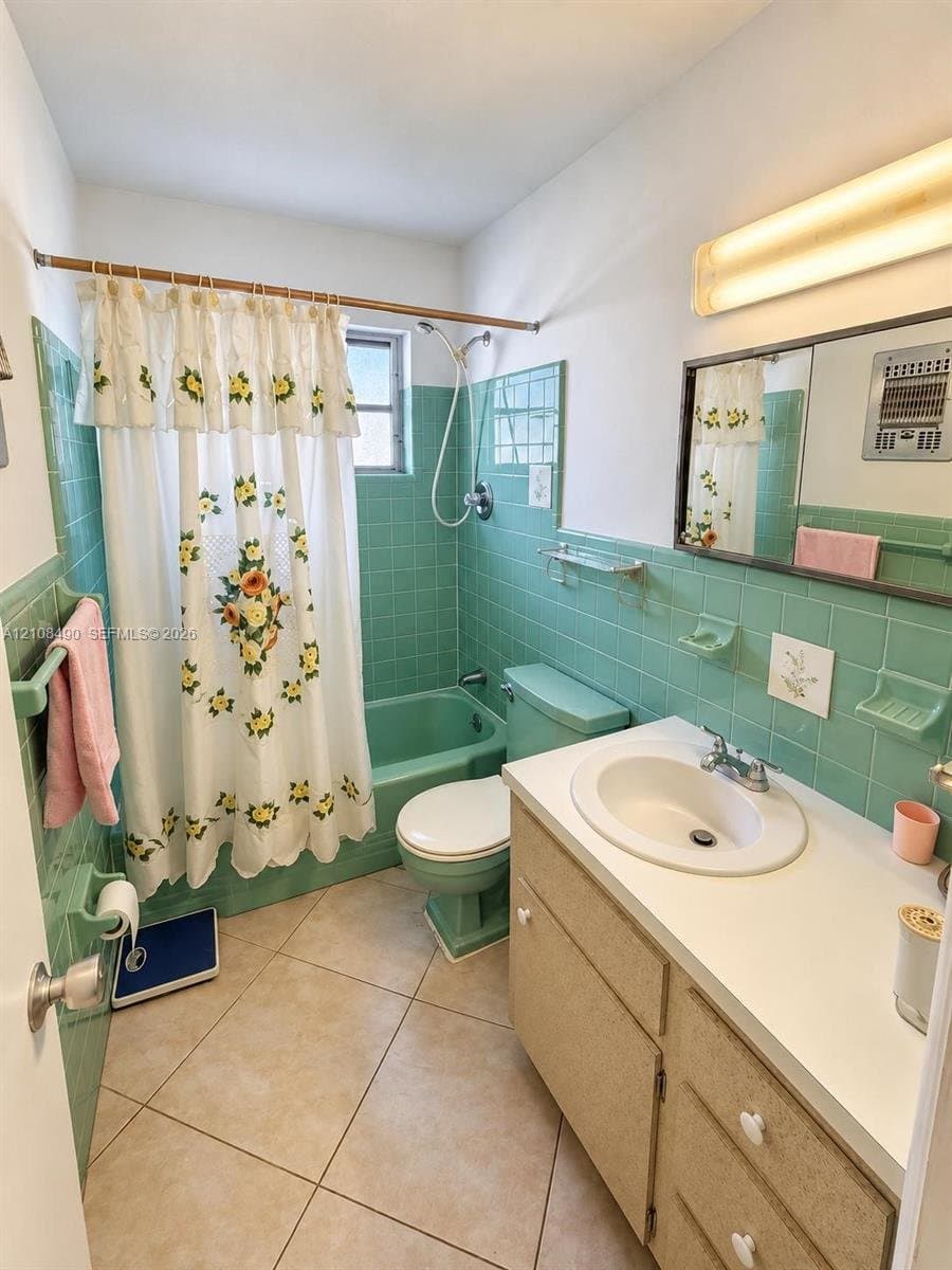 HOLLYWOOD Condo: 2317 Garfield St