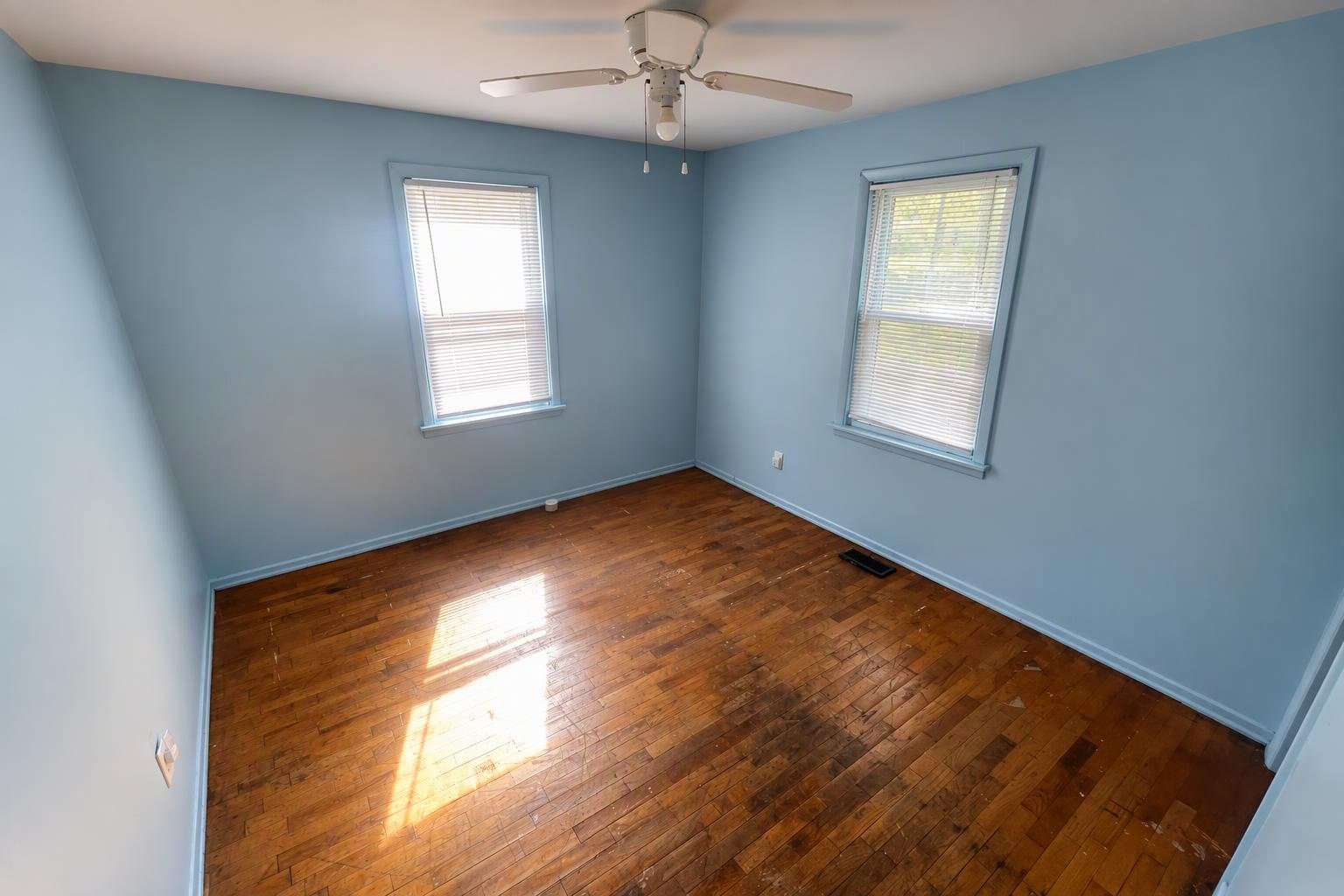 Flint House: 306 W Gracelawn Ave