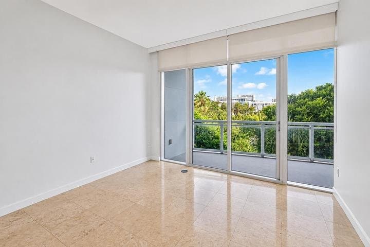 Miami Condo: 1090 NW North River Drive 402