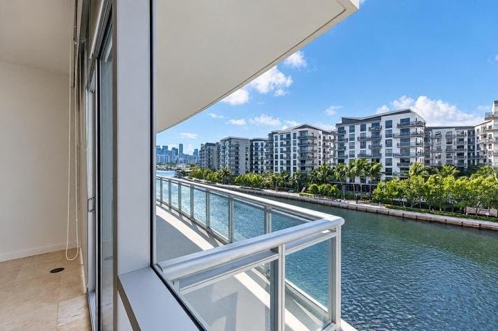 Miami Condo: 1090 NW North River Drive 402