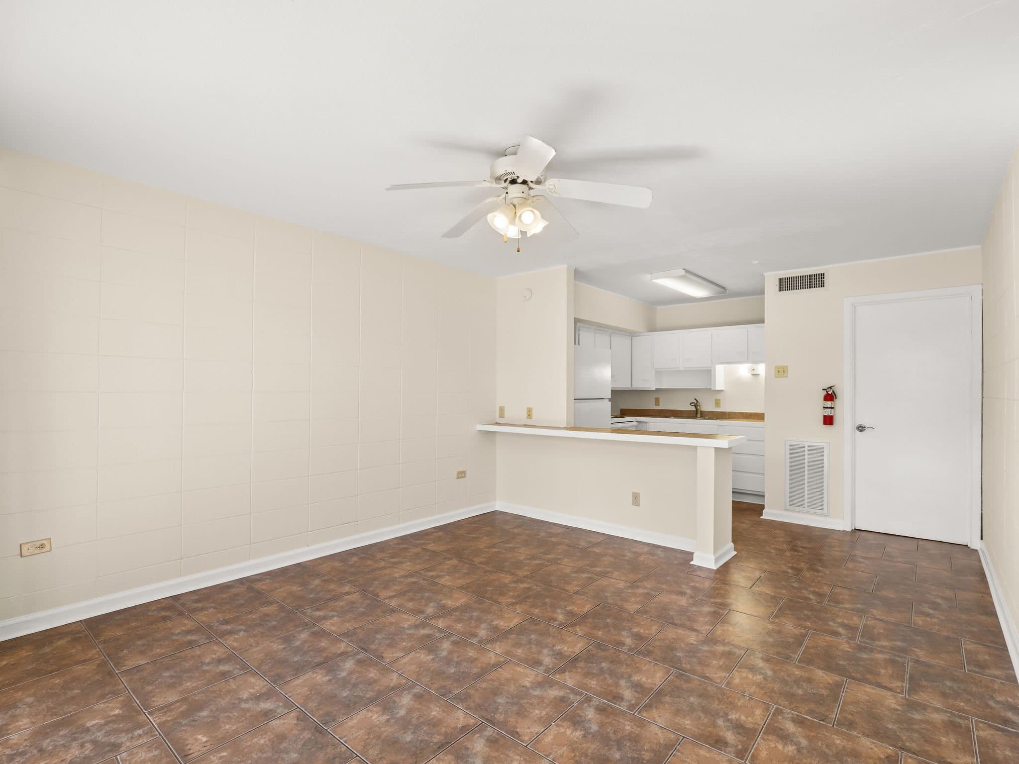 Lake Charles Apartment: 710 Iris St