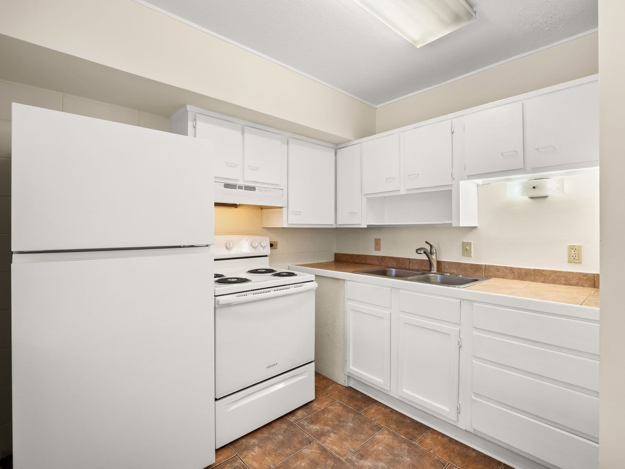Lake Charles Apartment: 710 Iris St