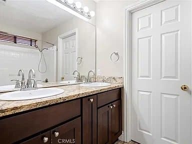 Corona House: 930 Primrose Ln